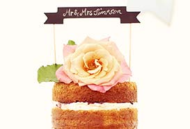 Natural wedding cake